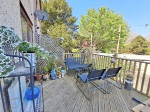 Photo 25- click for photo gallery